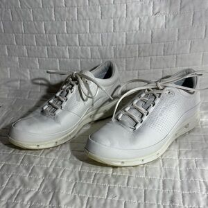 ECCO Women's Golf Cool Pro spikeless golf shoes white